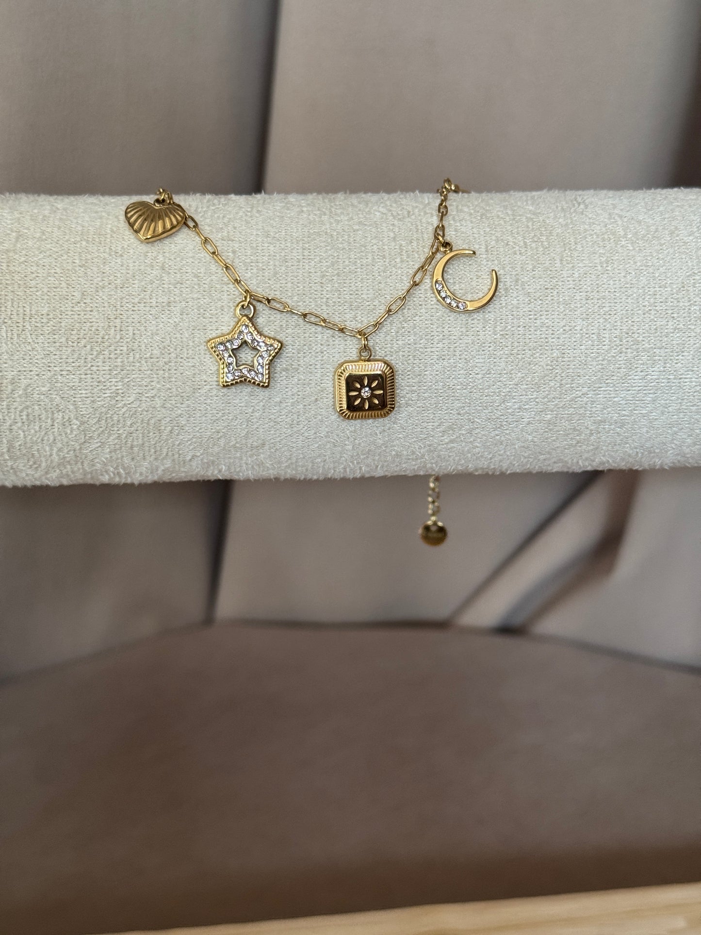 Charm bracelet