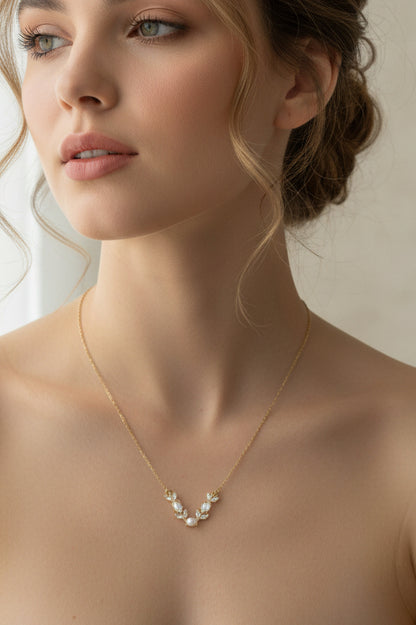 Tulip necklace