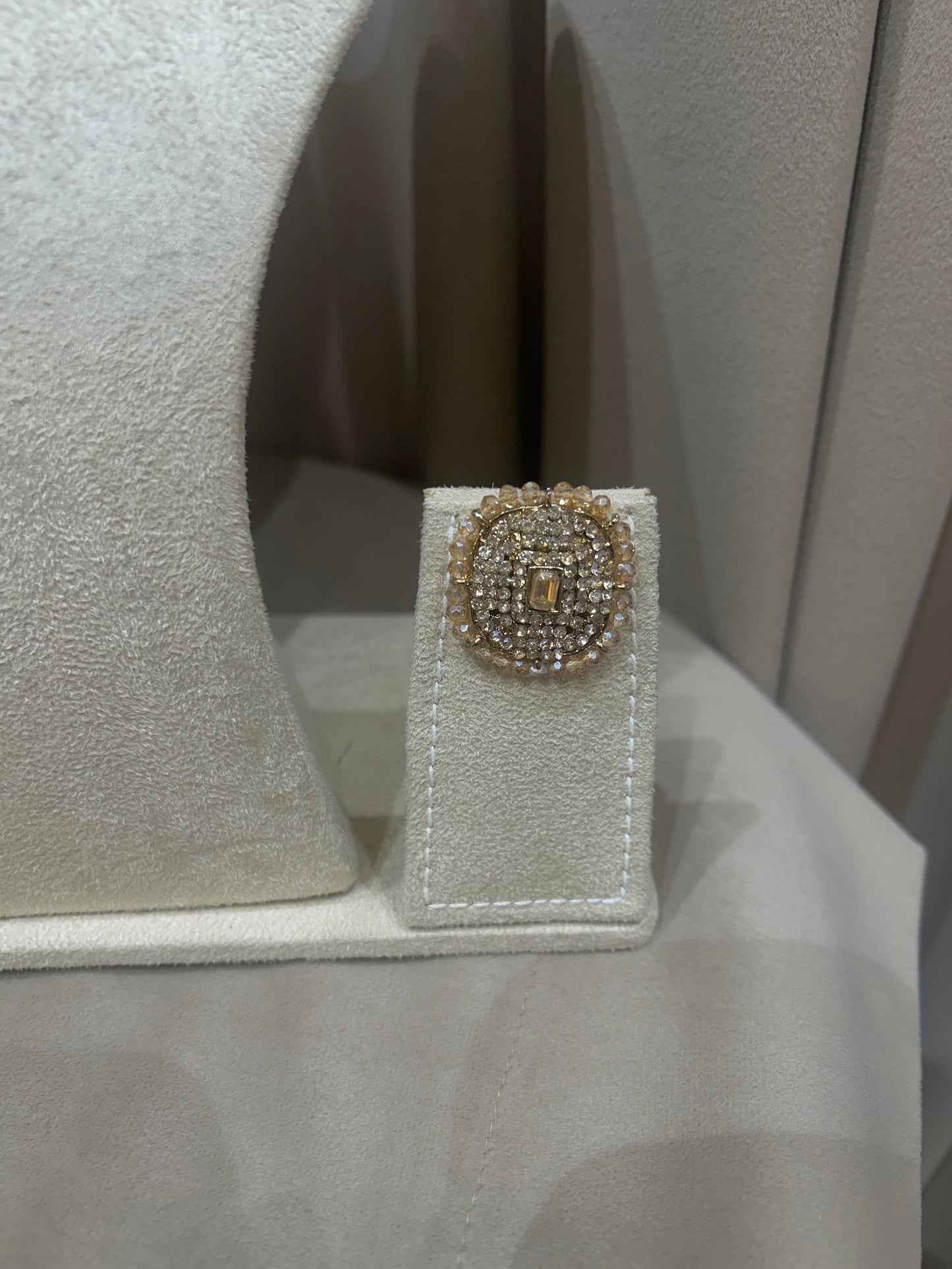 Rental jewellery