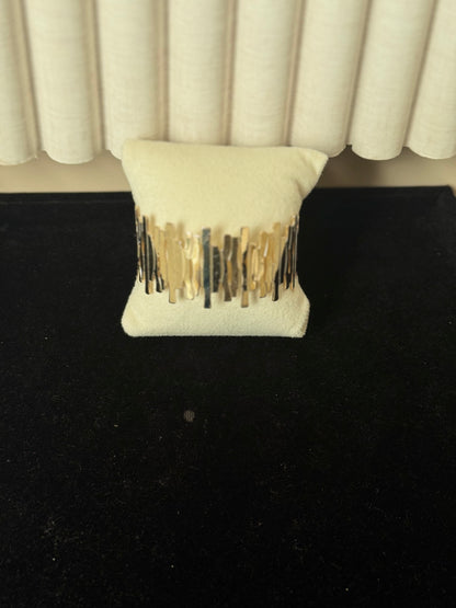 Cuff bangle