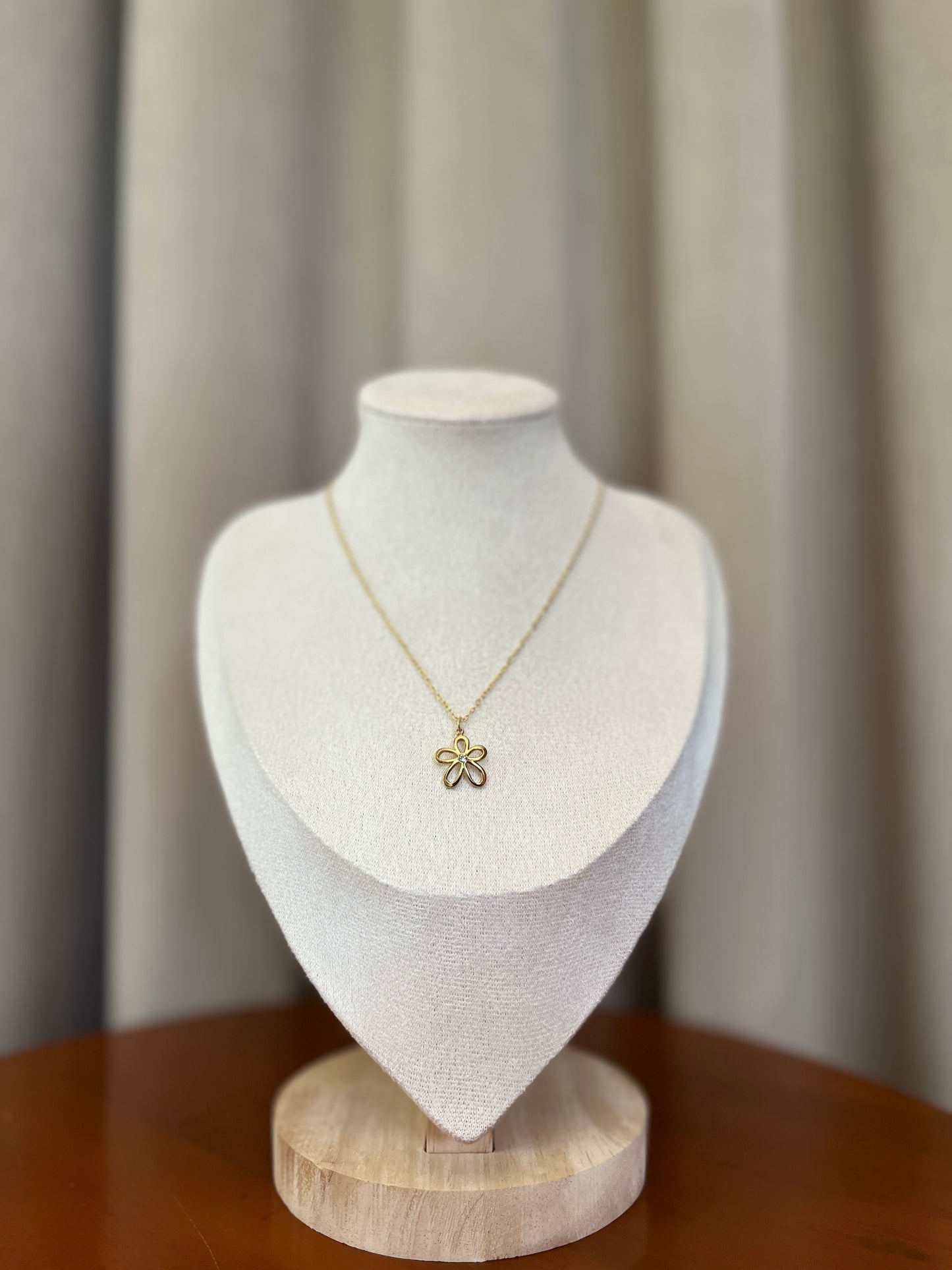 Flower necklace
