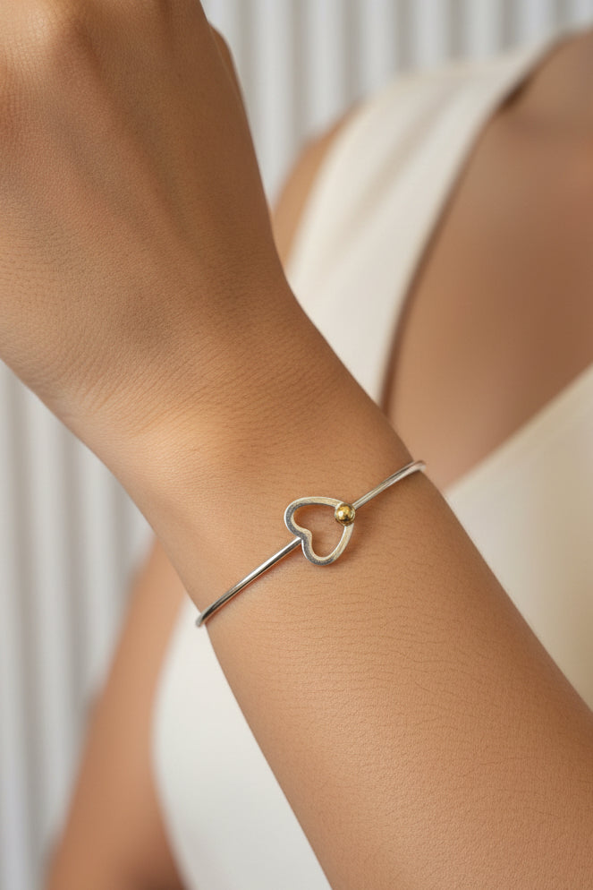 Love silver bangle
