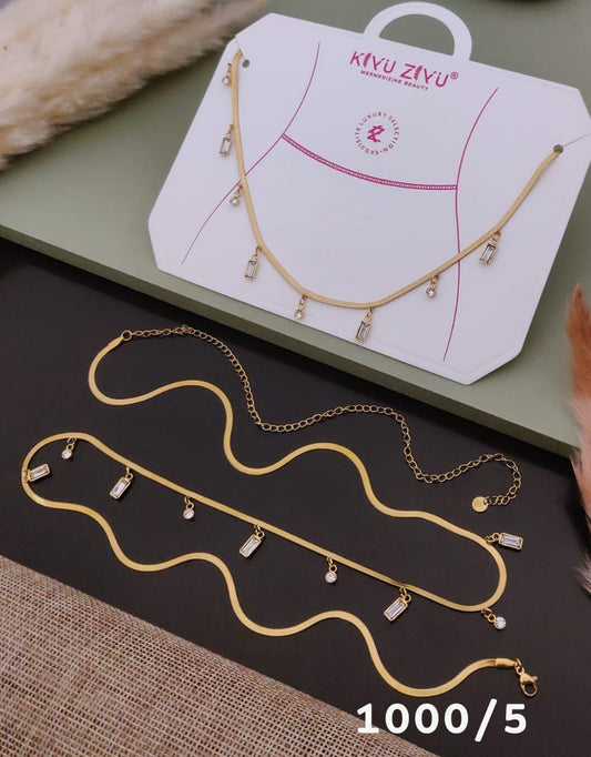 Hip chain