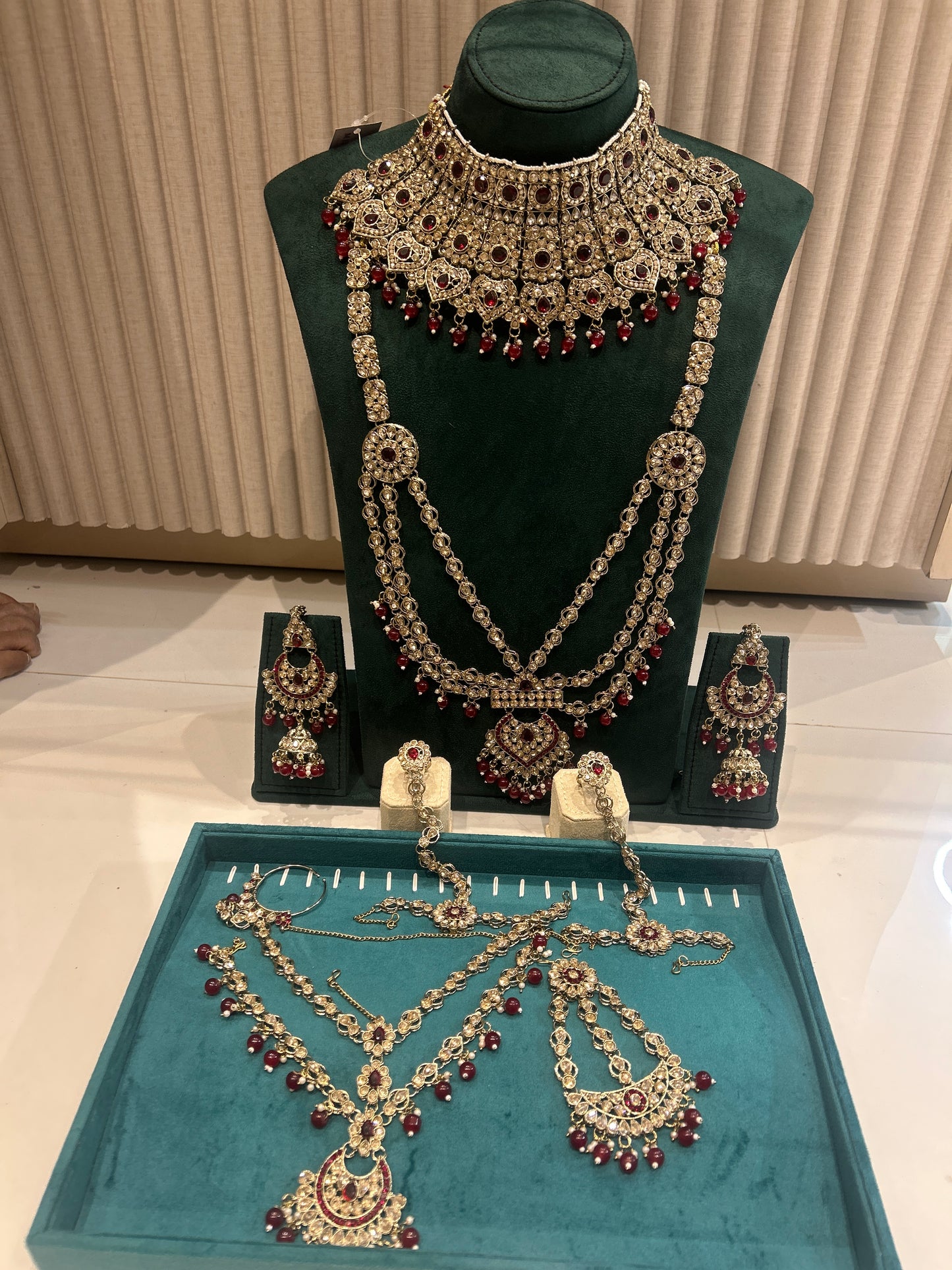 Rental jewellery Full Set Red