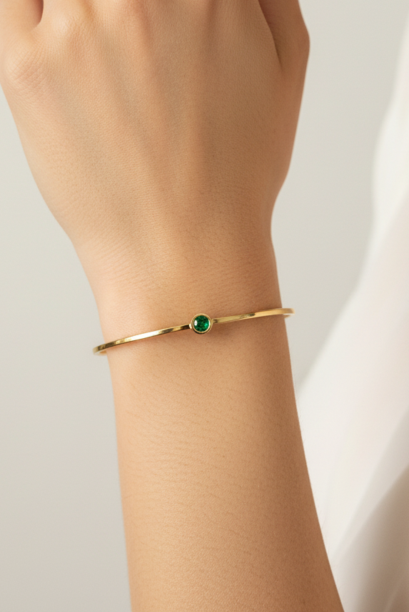 Green Solitaire Bangle