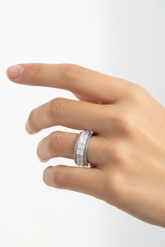Adjustable crystal ring