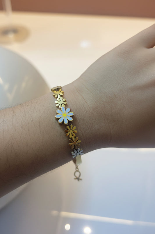 White Flower Bangle Gold