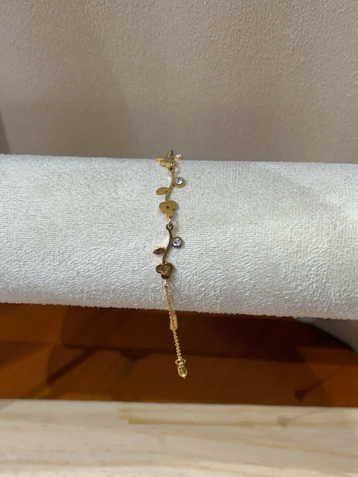 Aura flowers gold Bracelet