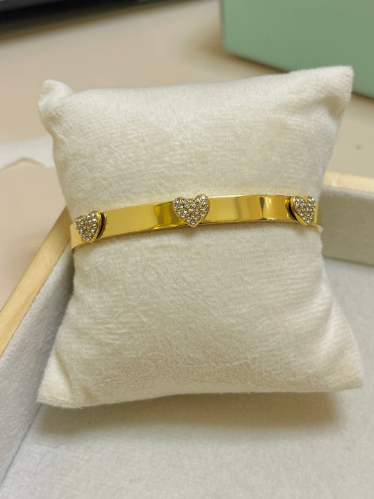 Yasi Gold Bangle Adult size