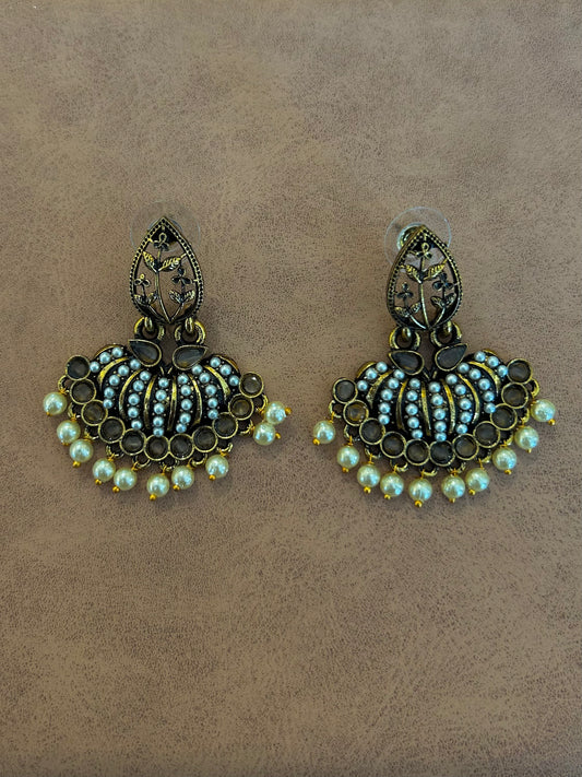 earring