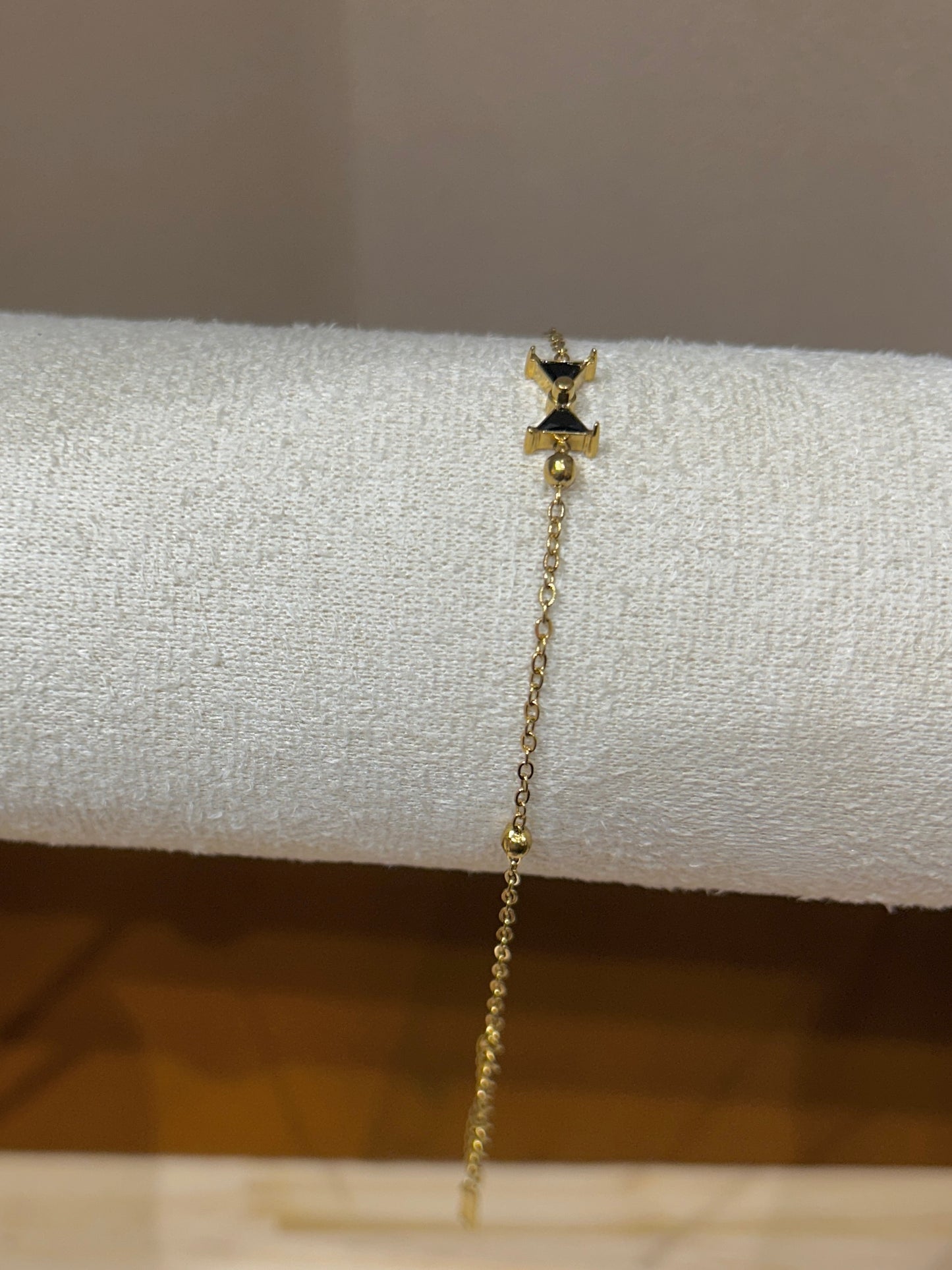 Black Hourglass Charm Gold Chain Bracelet