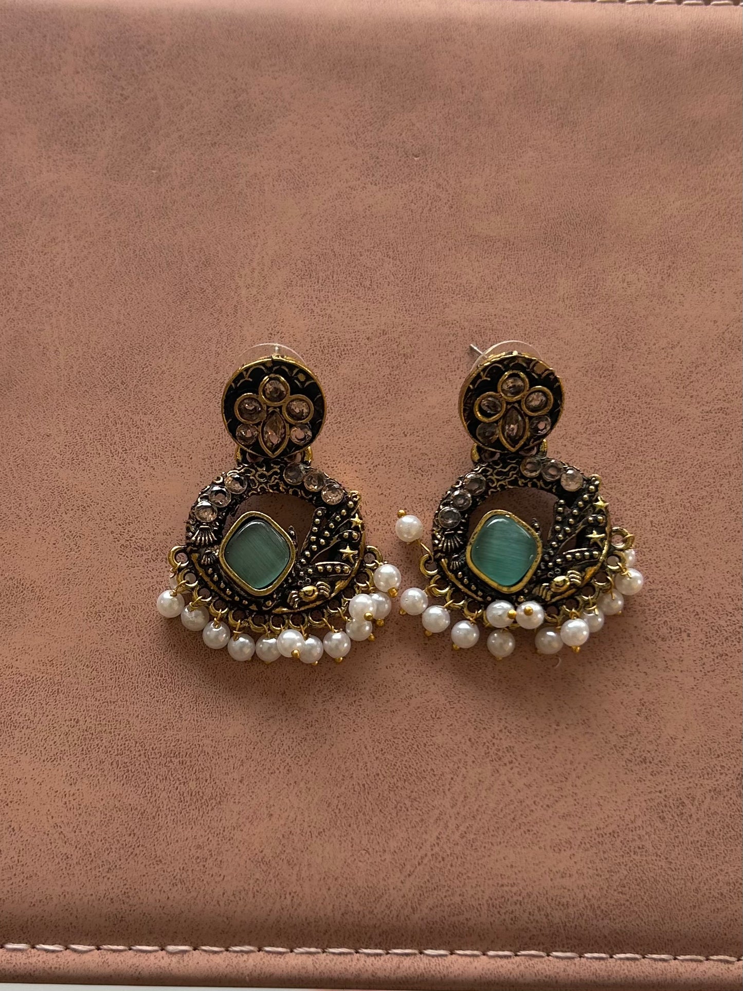 EARRING