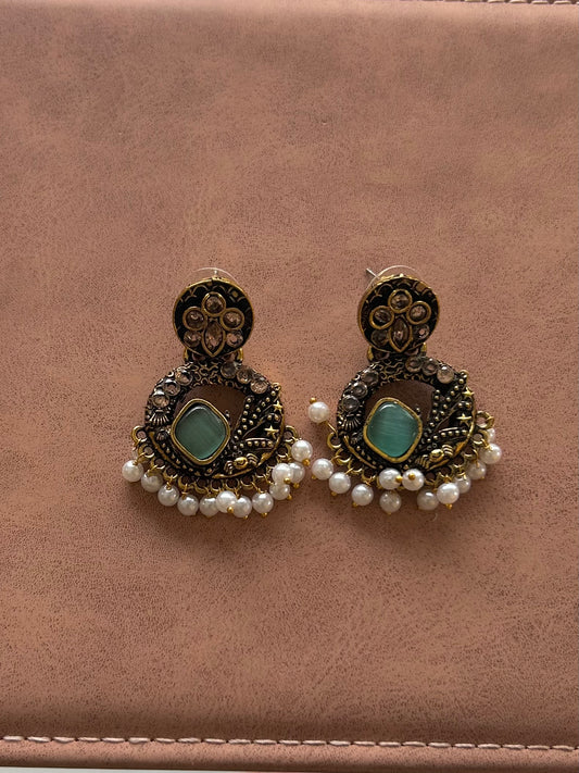 EARRING