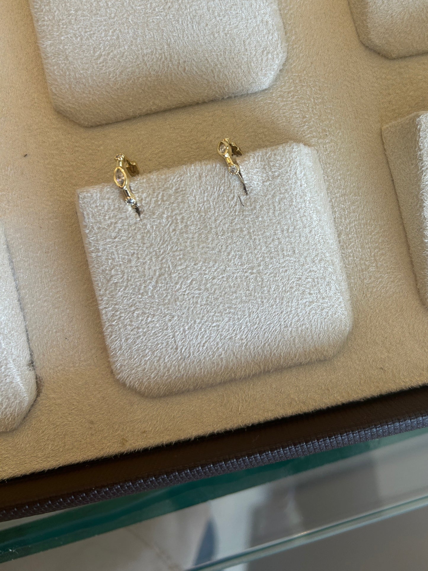 Over stone earring