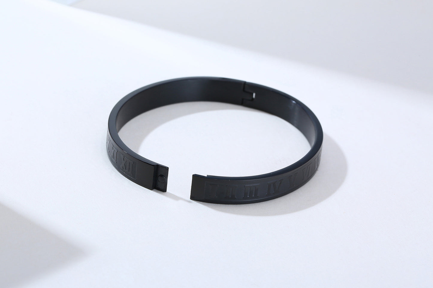 Roman Numeral Stainless Steel Bangle – Men’s Minimal Cuff Bracelet