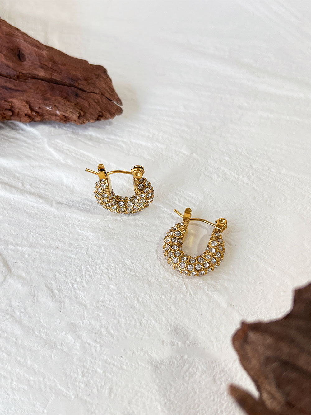 Stone  hoop