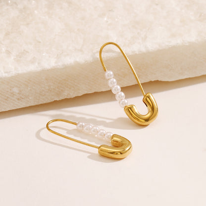 Saftey pin with beads Earring