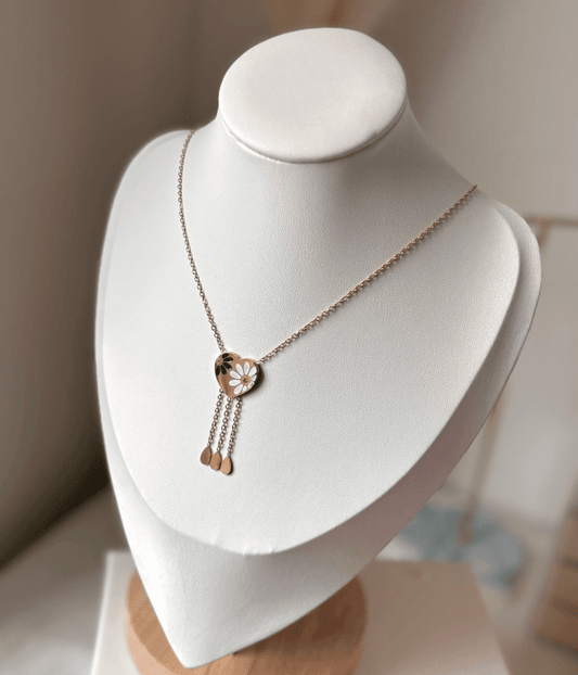 Daisies &amp; Dew Necklace