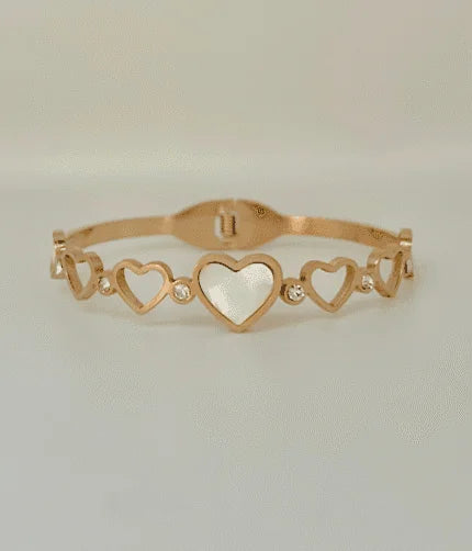White heart Bangle