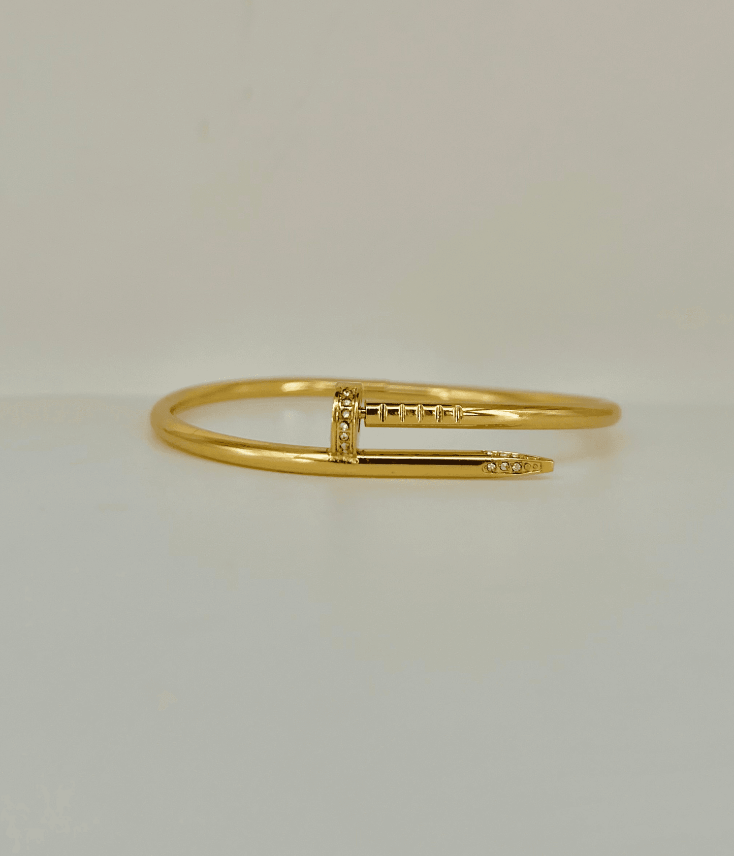 Nail cuff slim